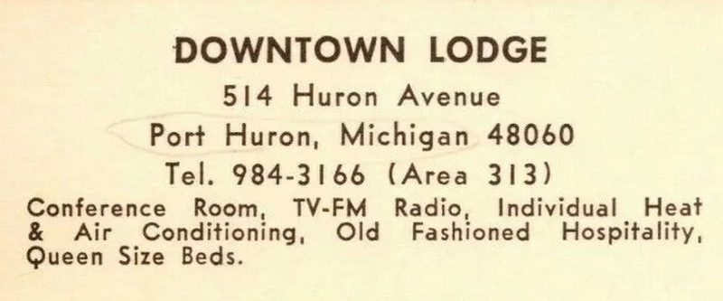 Downtown Lodge (Downtown Motor Lodge) - Vintage Postcard (newer photo)